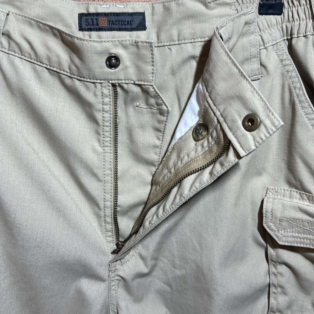 🌻 5.11 Tactical Men’s Cargo Shorts size 34 - Picture 6 of 16